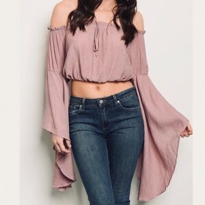 Maggie May Cropped papillon butterfly sleeve top